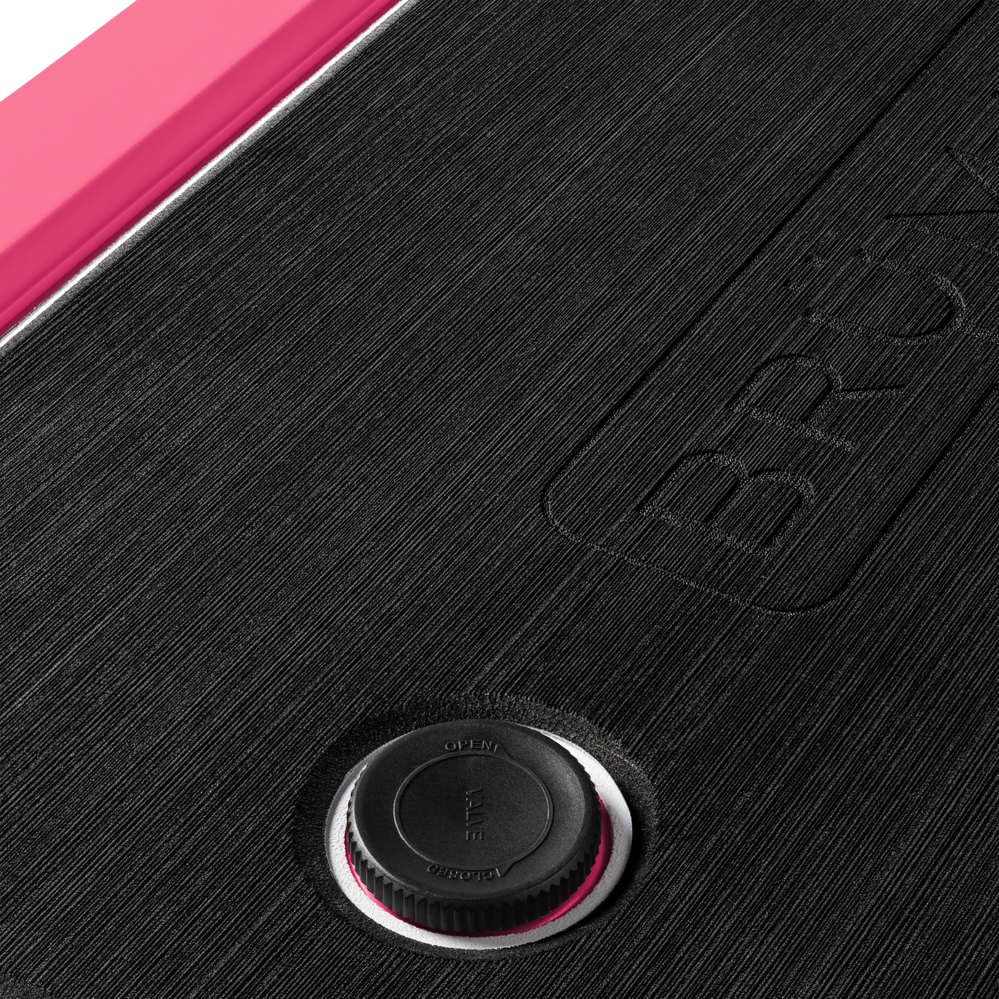 brutank-n4 brutank-55qt-neonpink-vent.png