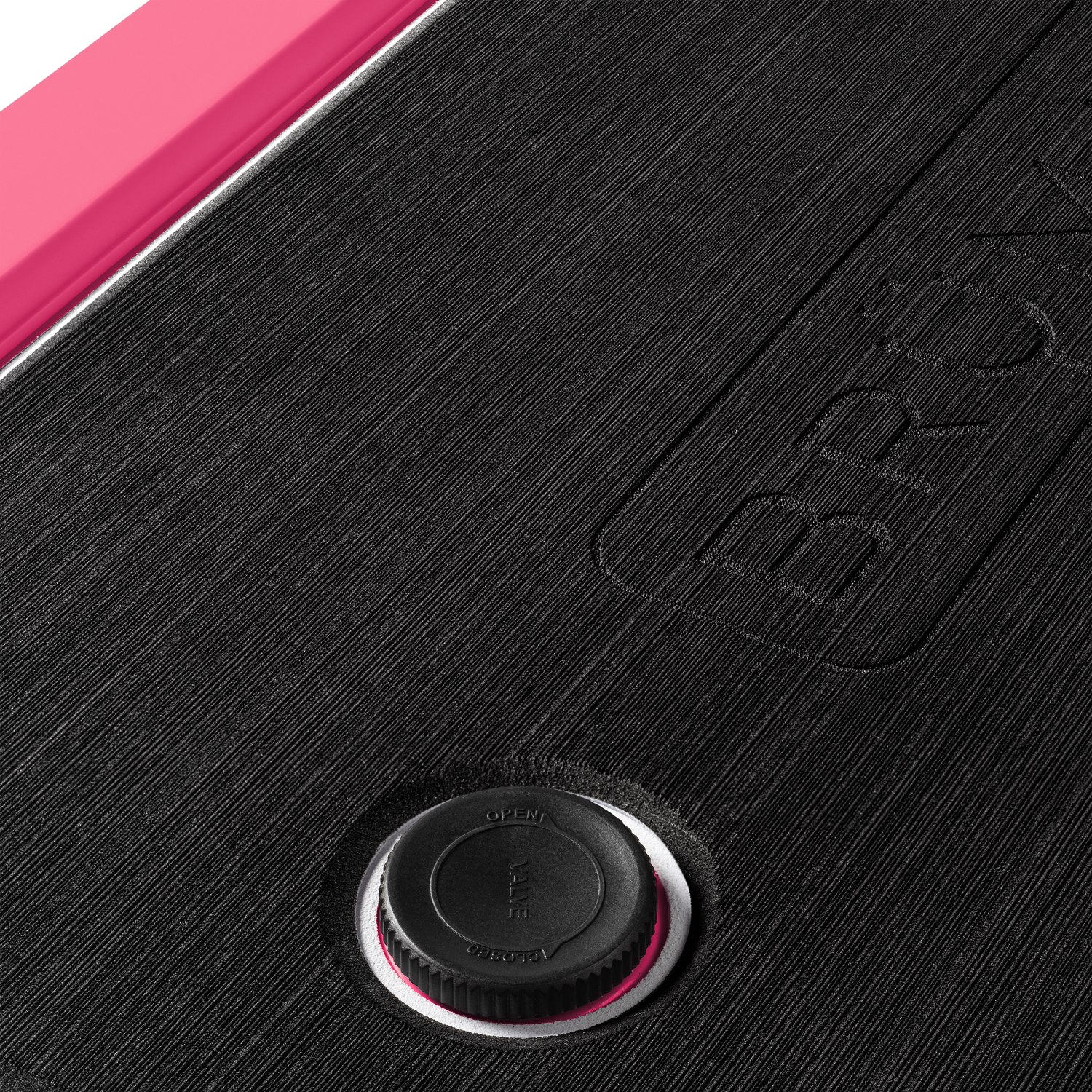 brutank-n4 brutank-55qt-neonpink-vent.png