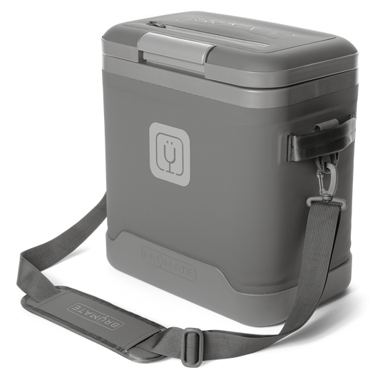 magpack-18-can-e2 magpack_18_graphite_front_strap.png